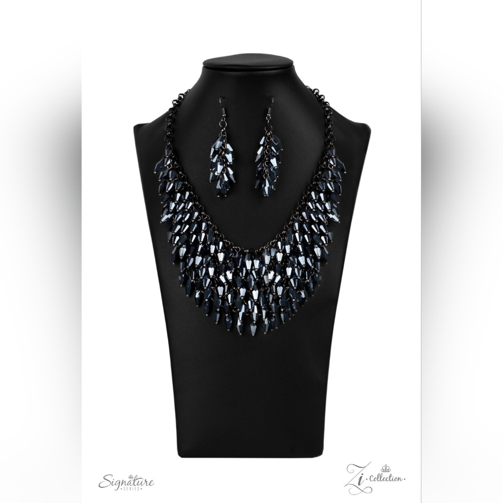 NIB The Heather Stunning Necklace w/ matching Earrings - STUNNING‼️
